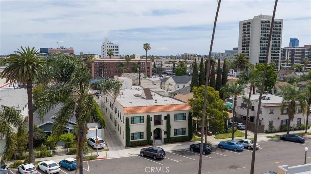 820 Cedar Avenue