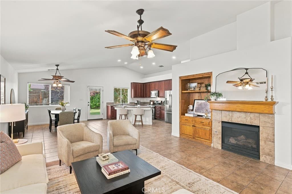 5116 Silver Clover