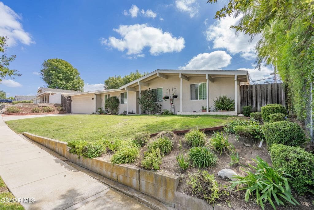 118 Lear Circle