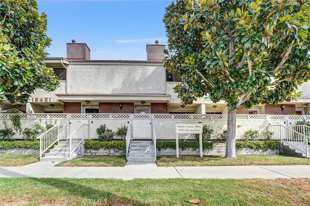 19451 Sherman Way 504