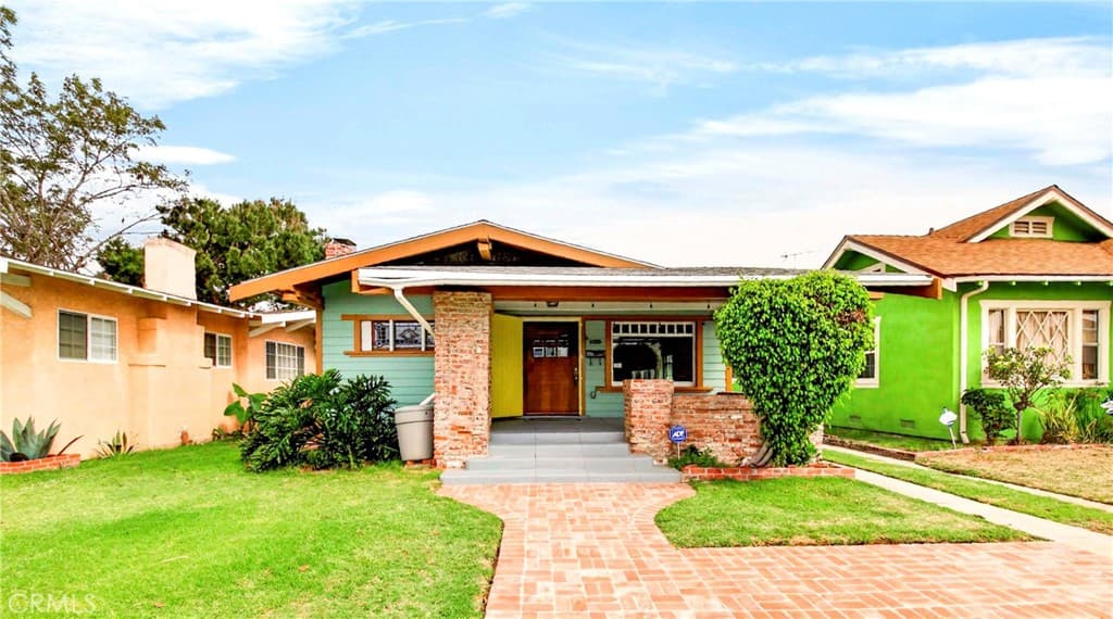 1705 W 52nd