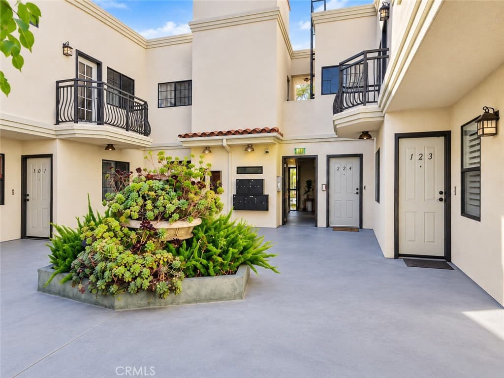 10894 Olinda Street 123
