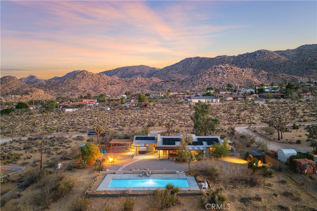 61184 Onaga Trail