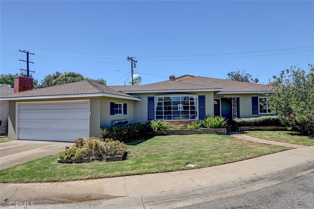 12509 Manor