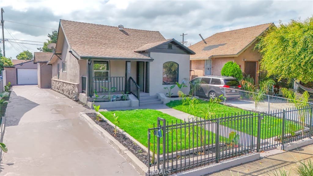 1606 E 52nd