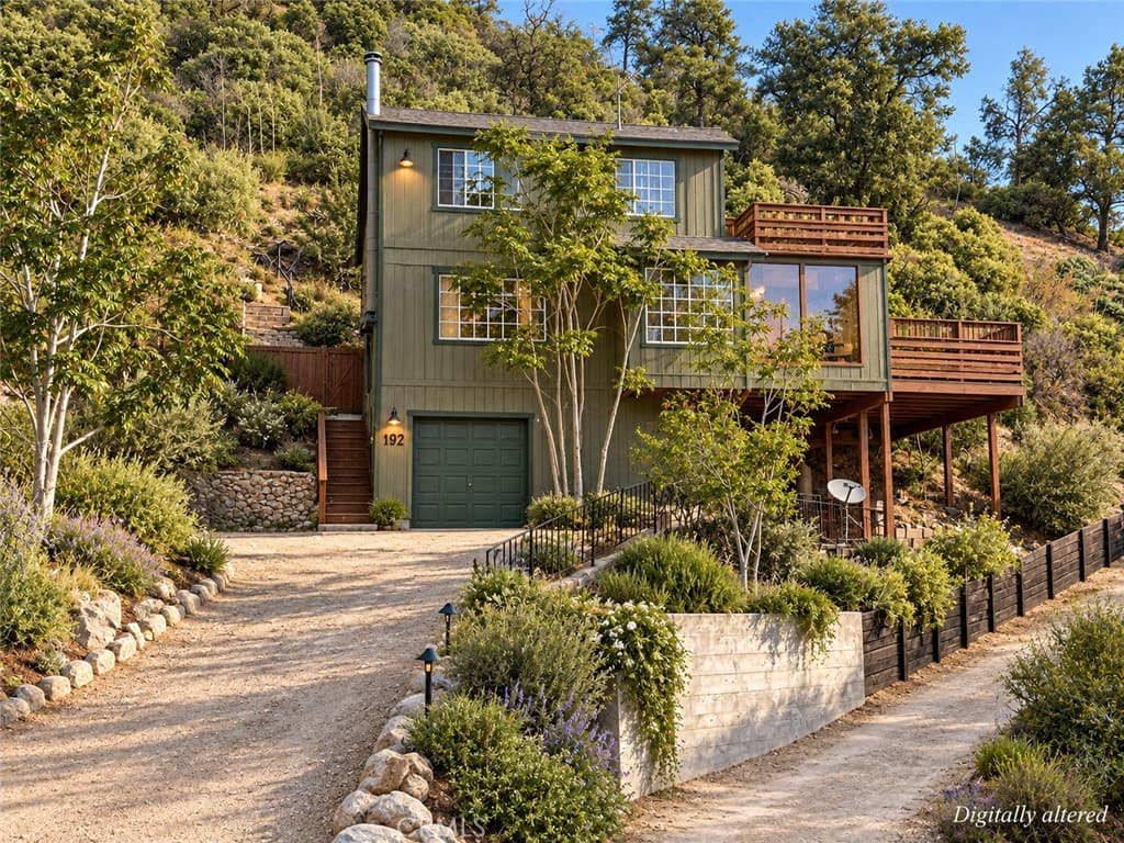3584 Santa Clara