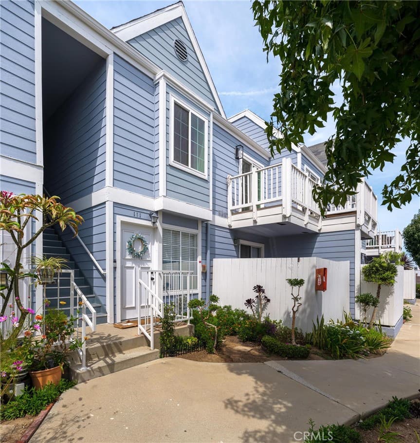 1229 W 223rd Street 211