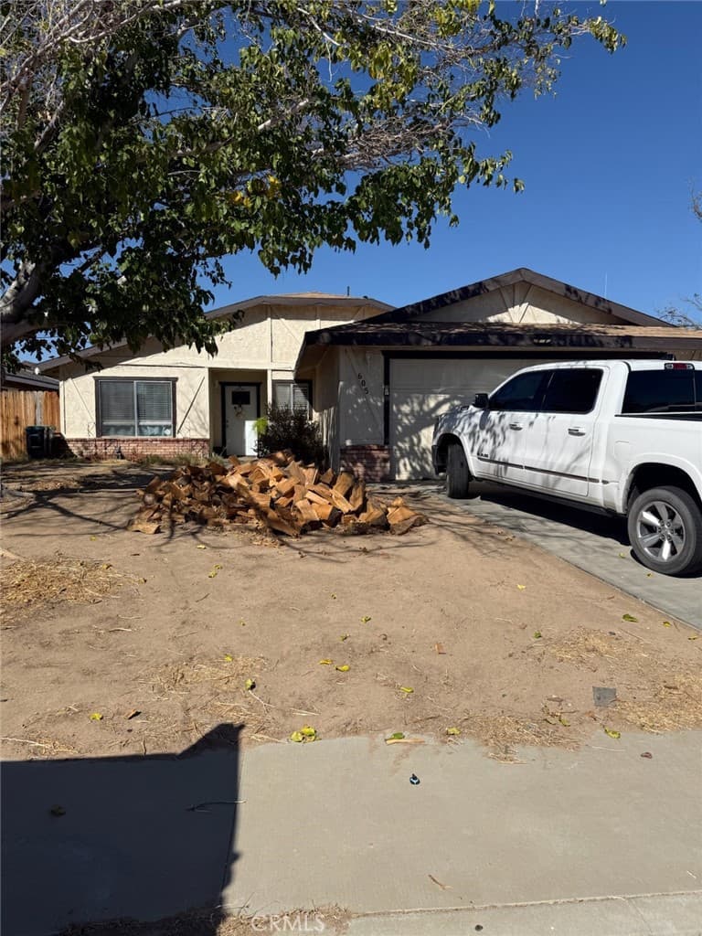 605 S Gold Canyon
