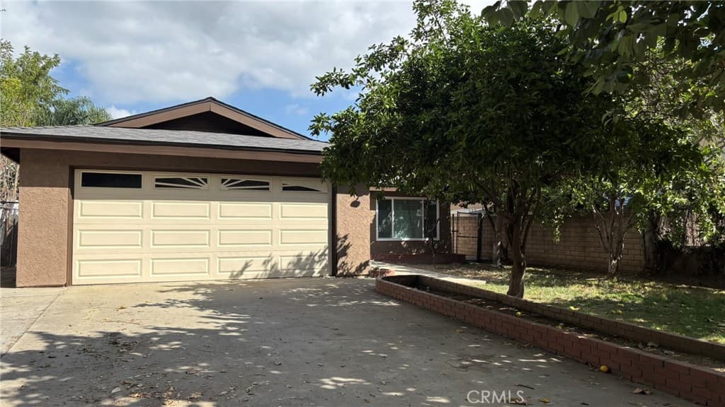 Home in Pomona, 91766