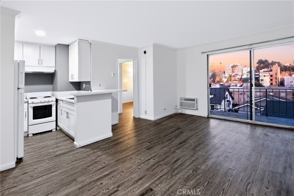 256 S La Fayette Park 307