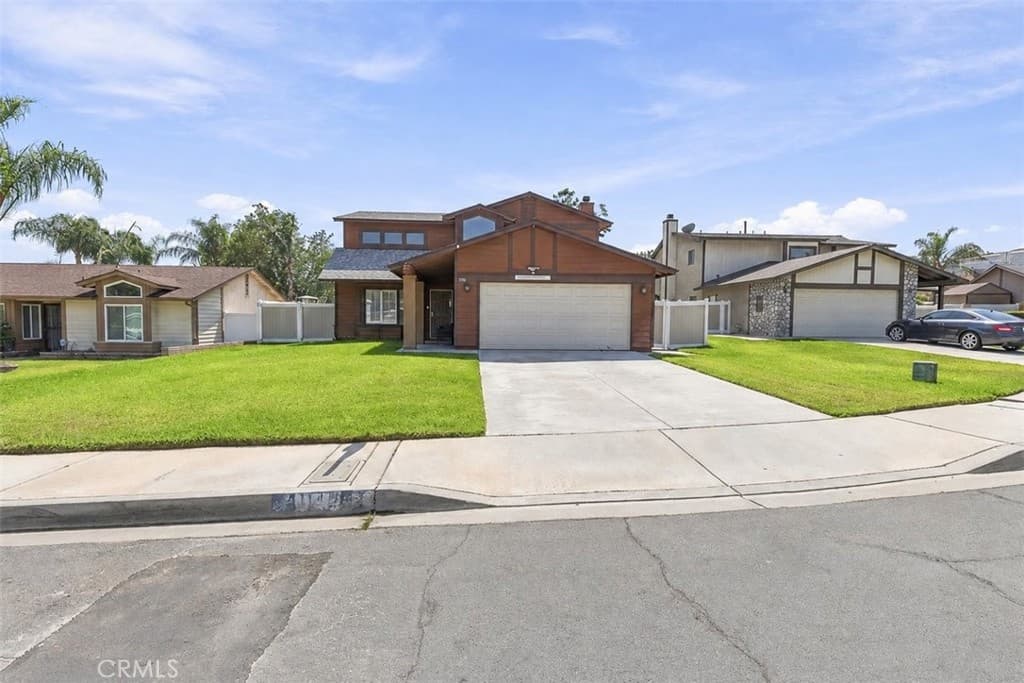 1146 Adel Court