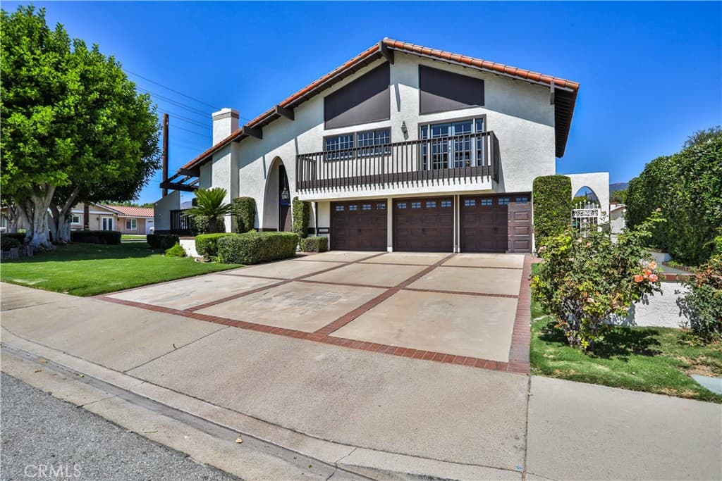 2009 VINEWOOD Street