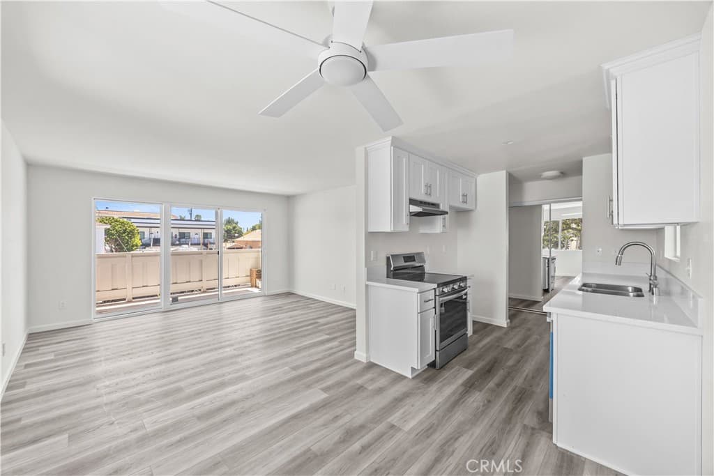 2332 E 17th 101