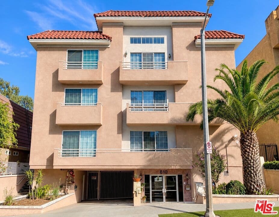 810 S Lucerne Boulevard 203