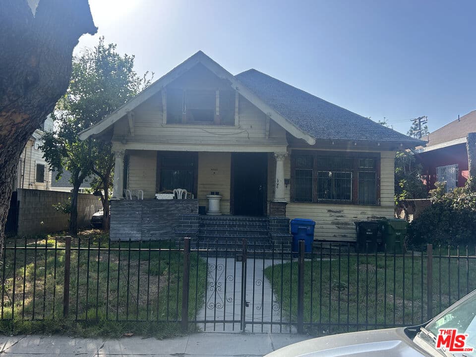 4007 Trinity Street