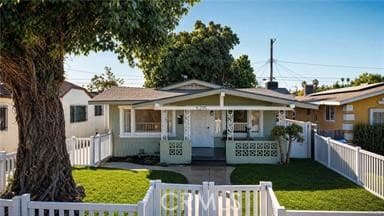 5215 S Van Ness