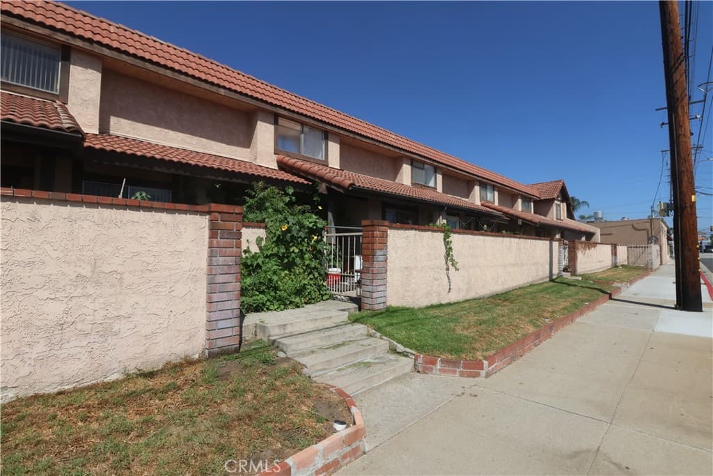 11547 LOWER AZUSA C