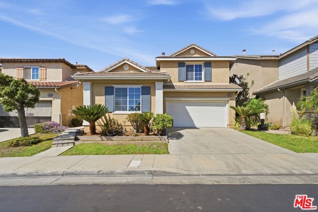 1021 Topaz Lane