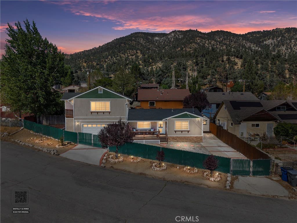6537 Lakewood Drive