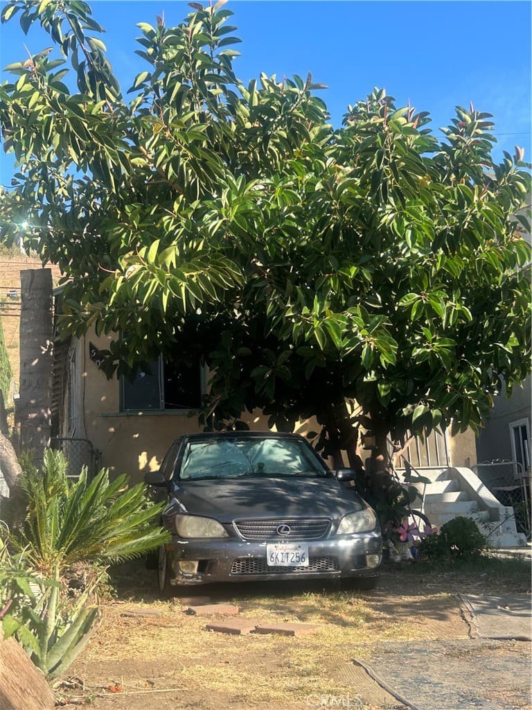 5065 Alhambra