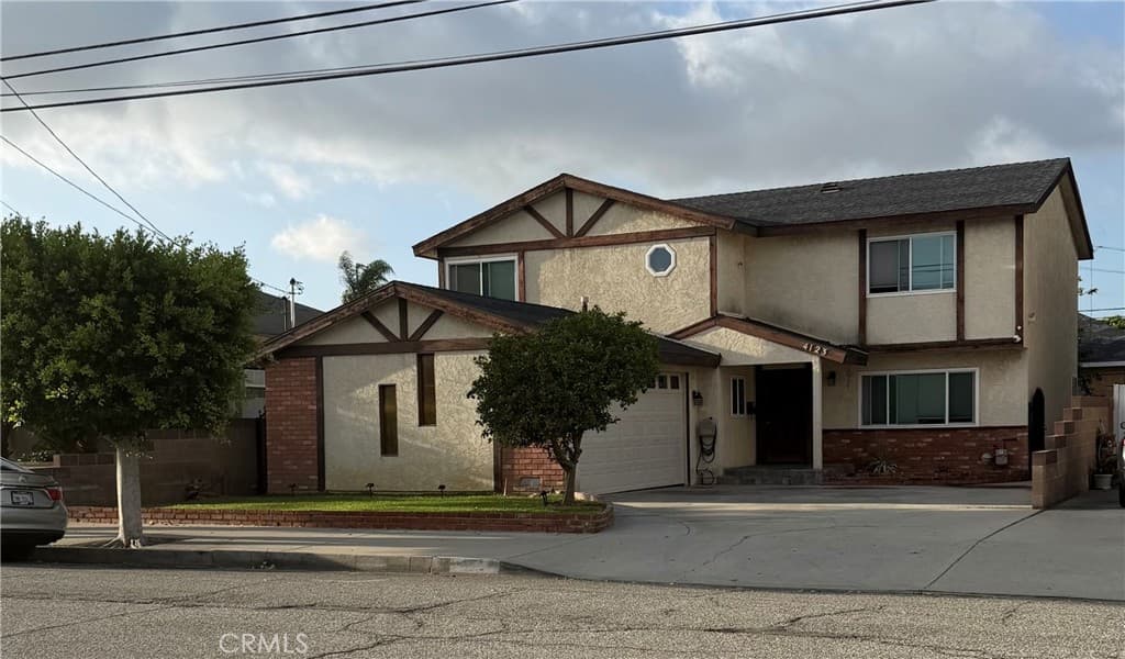 4123 W 139th