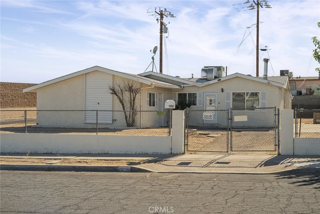 1232 E Elizabeth