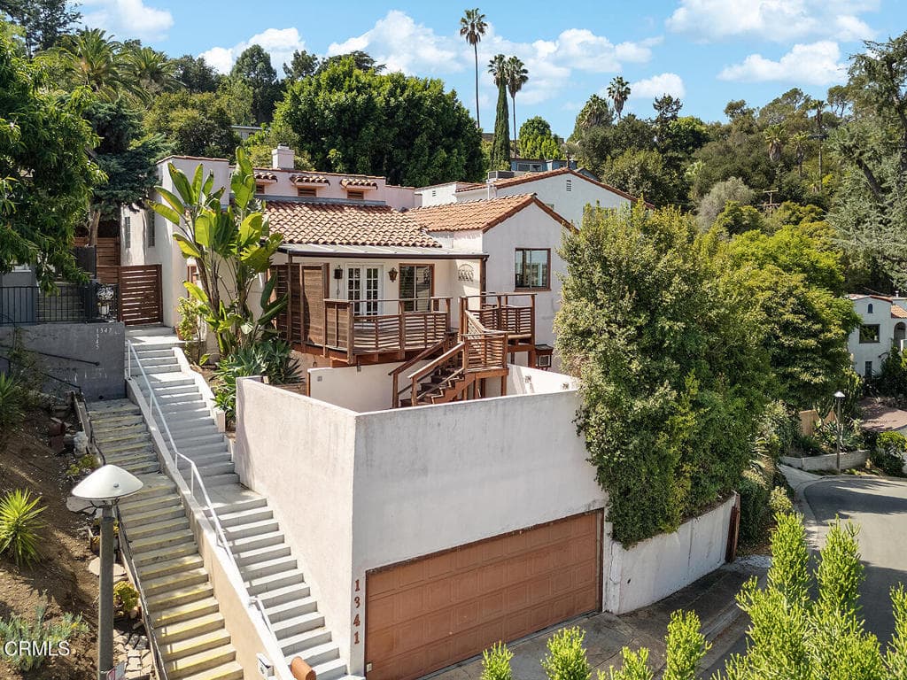 1341 Cambridge Drive