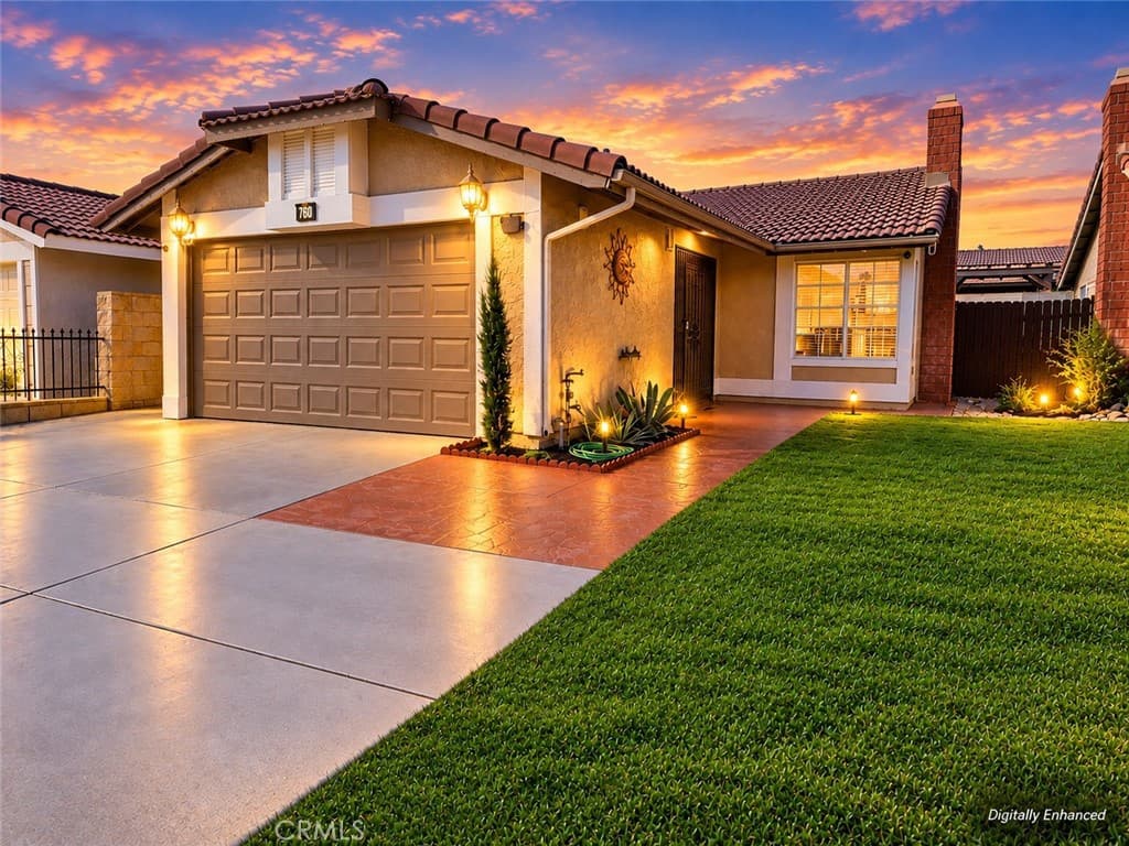 750 W Mariposa Drive