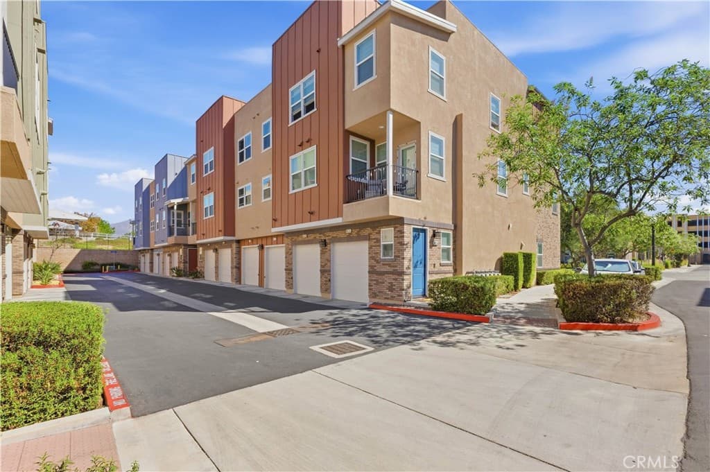 8847 Jacaranda C