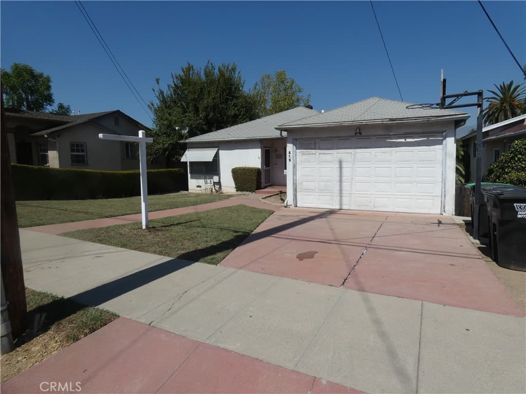 819 E Graves
