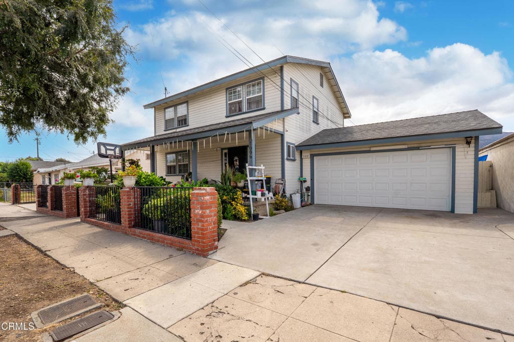 1006 E Ventura Street