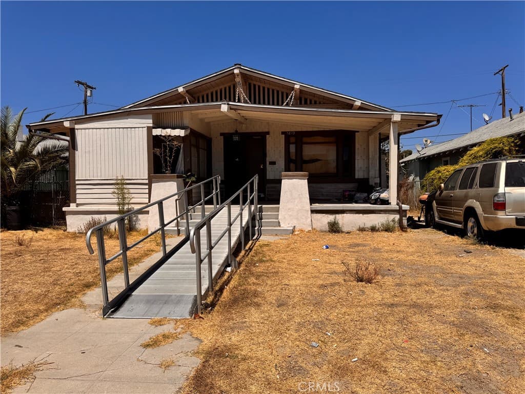 1813 W 48th Street