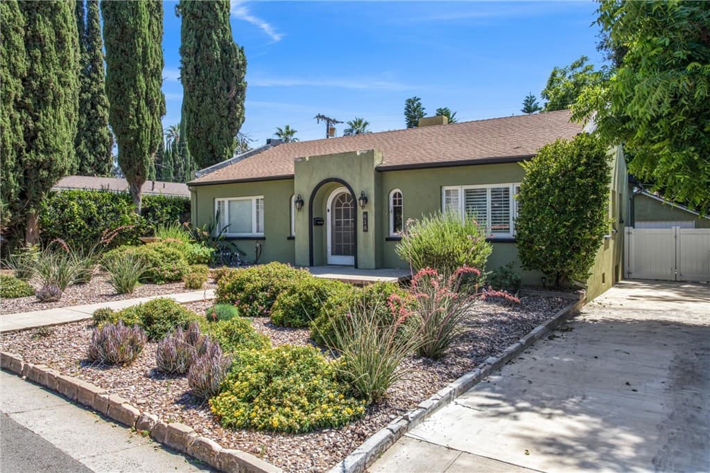 618 Cypress Circle