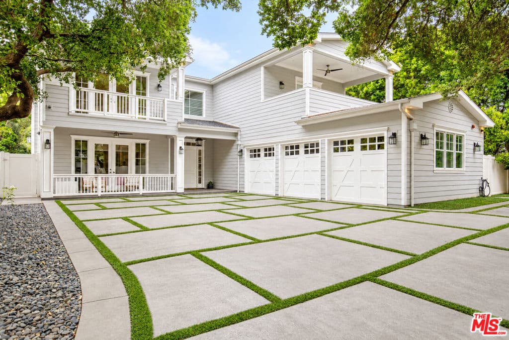 17524 Jayden Lane