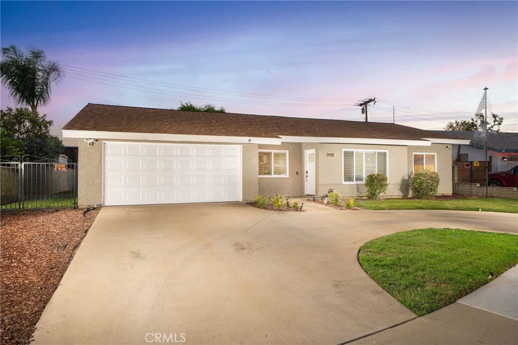 9785 Estacia Court