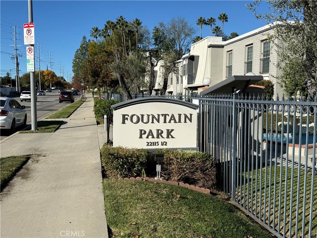 22049 Oxnard