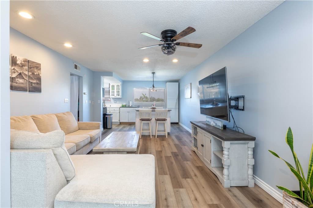 21522 Belshire 12