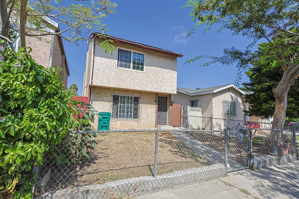 1019 E 21st