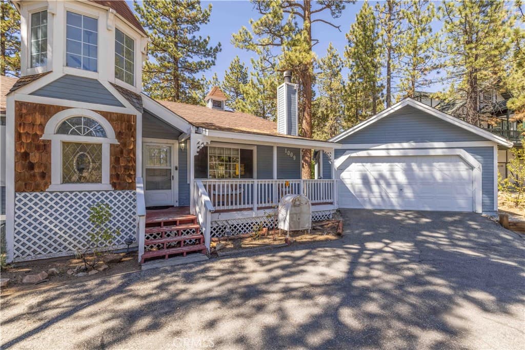 1009 White Mountain