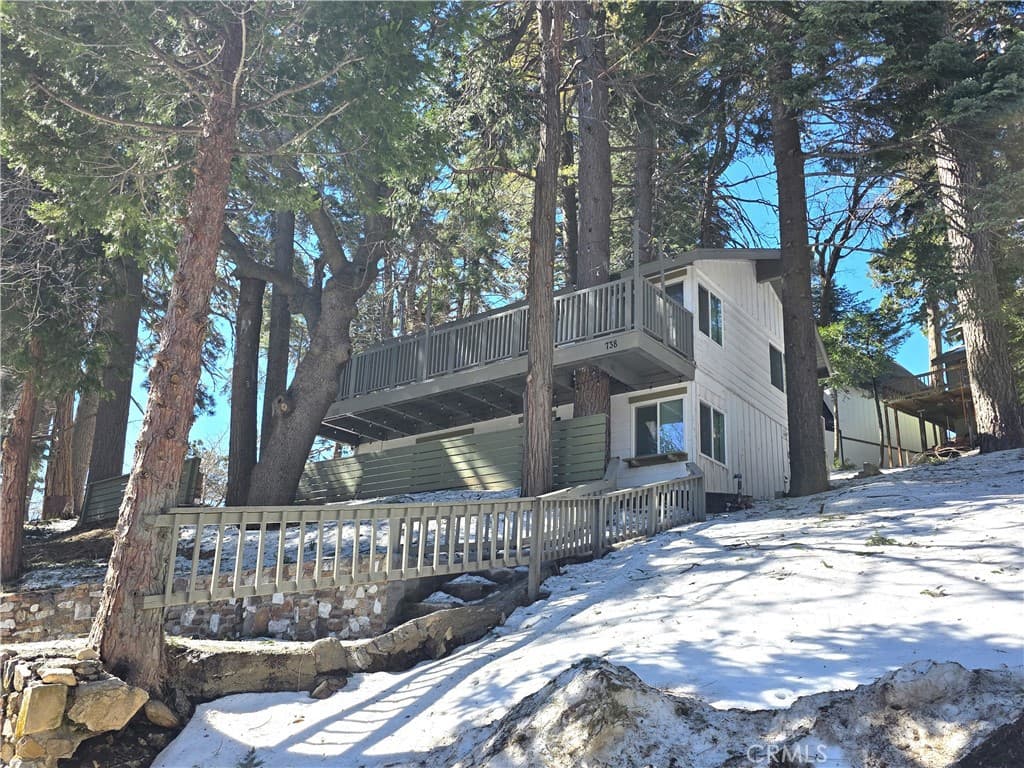 738 W Victoria Court