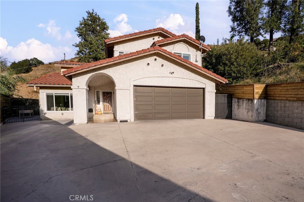 10110 Sunland Boulevard