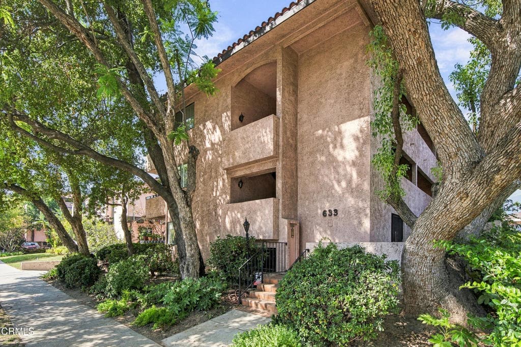 633 E California Boulevard 103