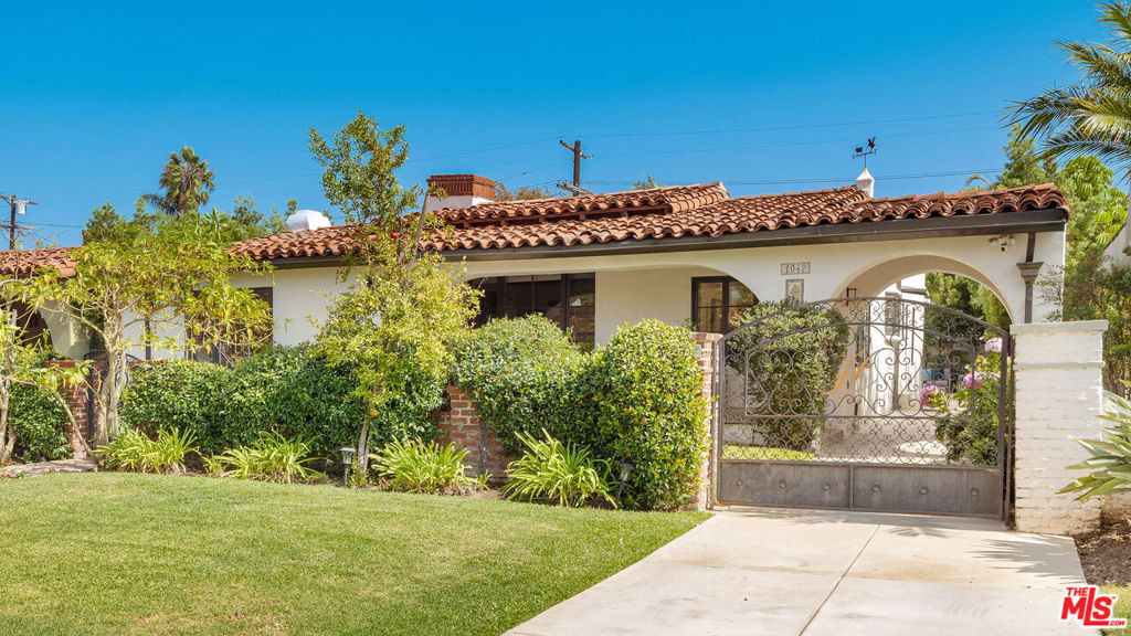 1042 Alvira Street
