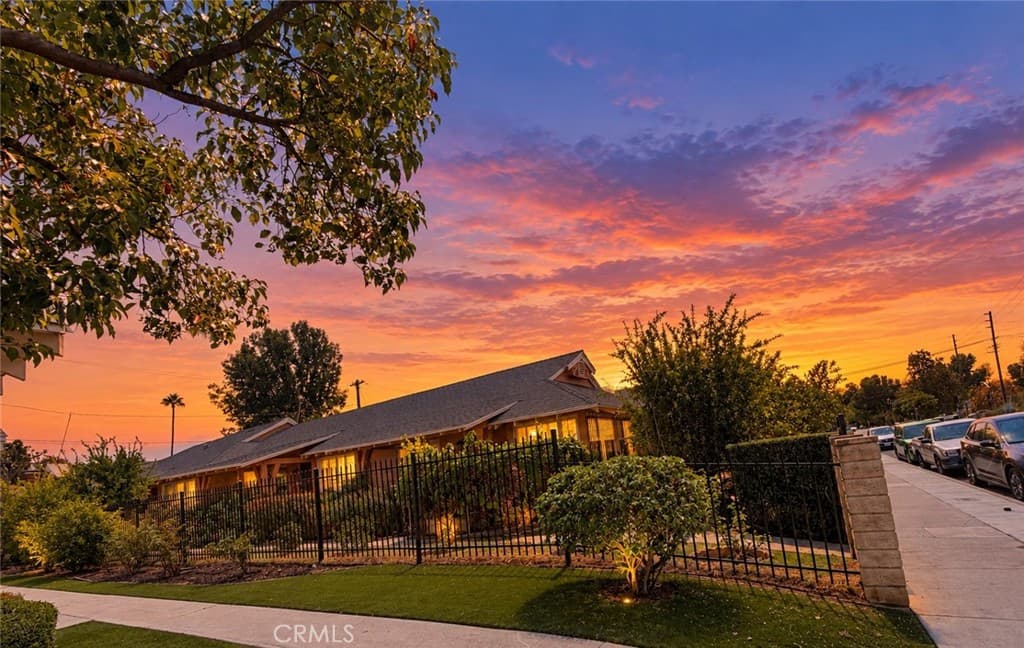 6030 Coldwater Canyon