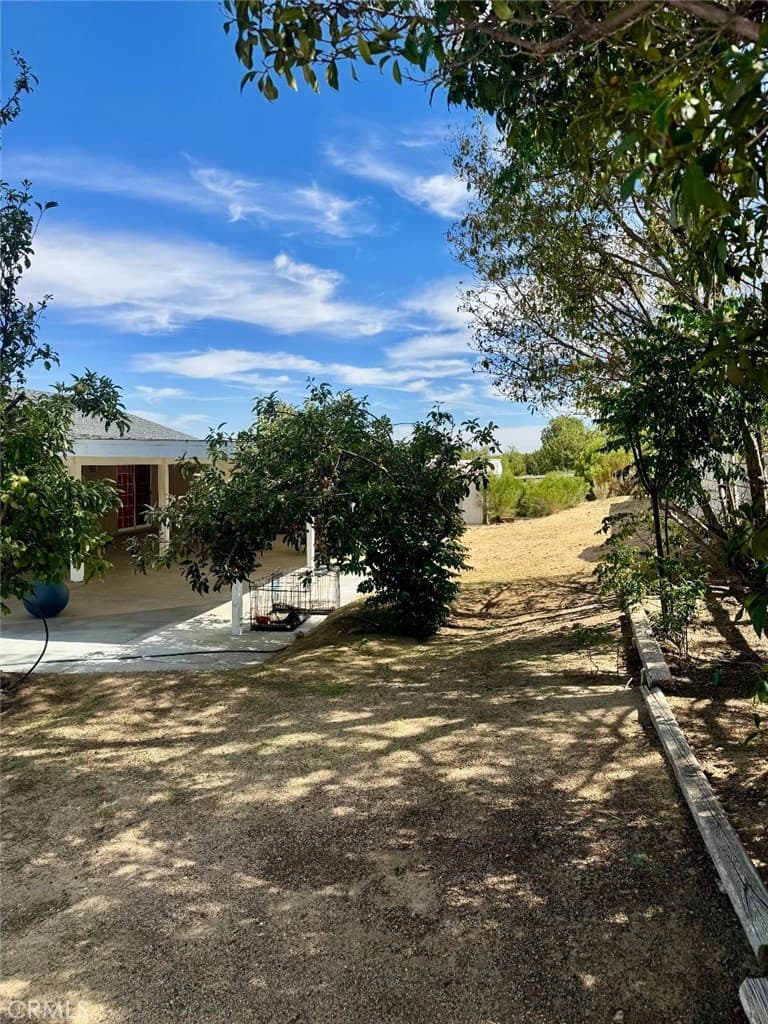 12810 E Avenue X