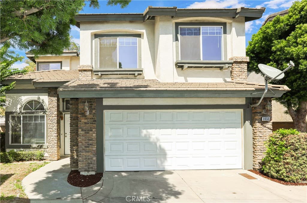 8656 Lago Vista