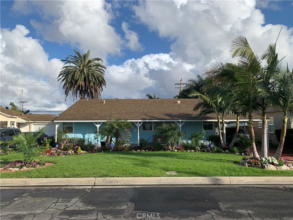 12268 Samoline Avenue