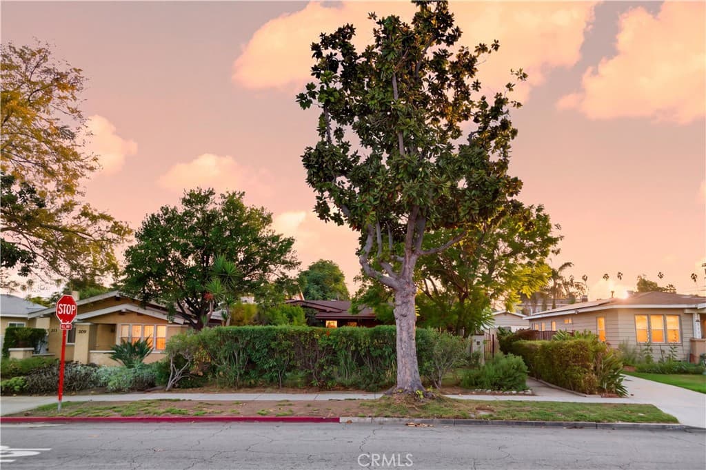 205 S Granada Avenue