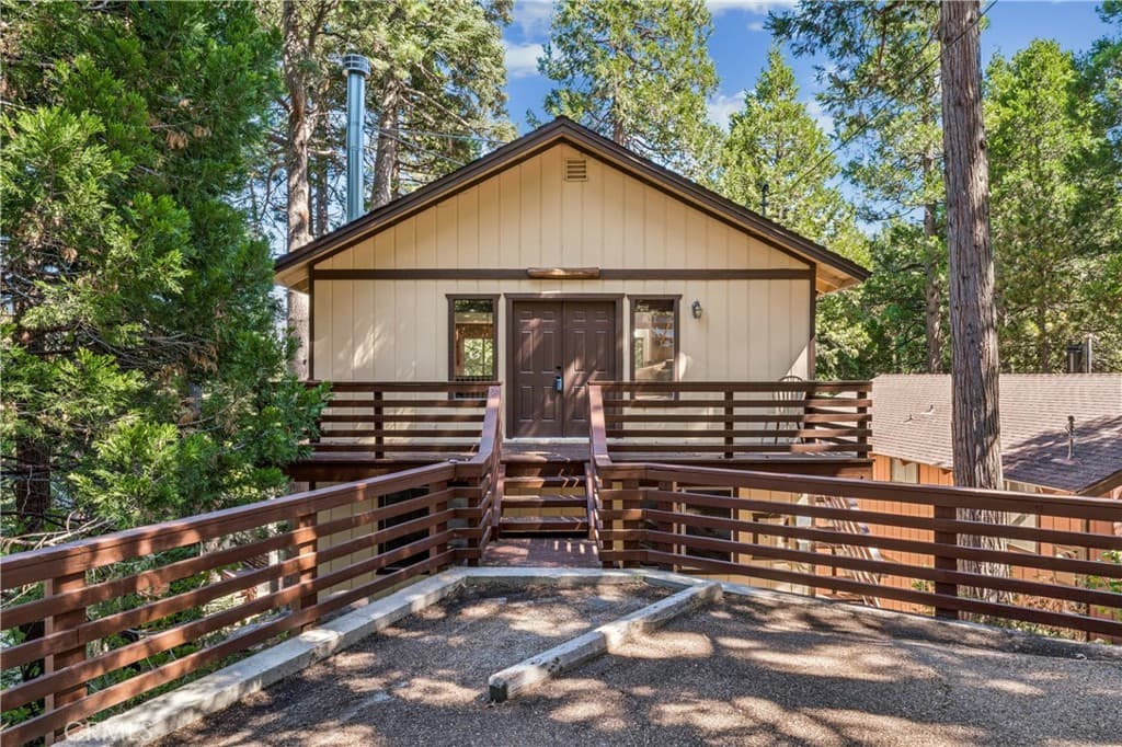 560 Rose Lane