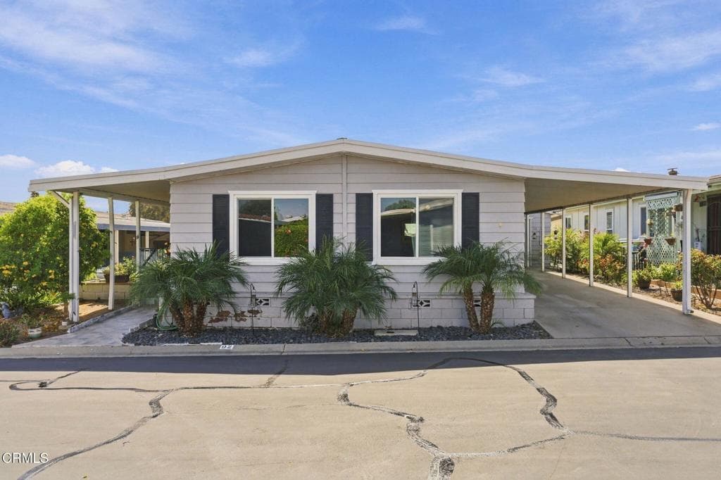 92 Poinsettia Gardens Drive